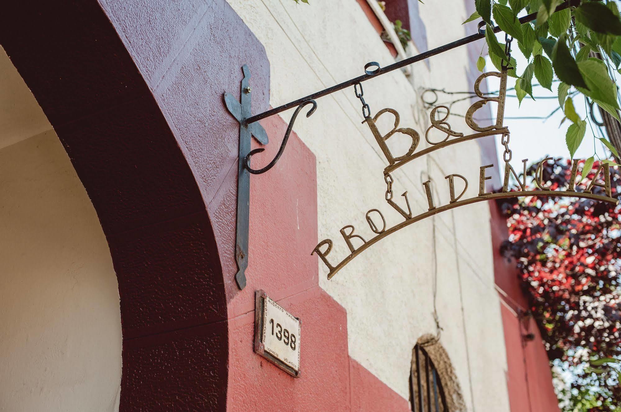 Providencia Bed & Breakfast Сантьяго Экстерьер фото
